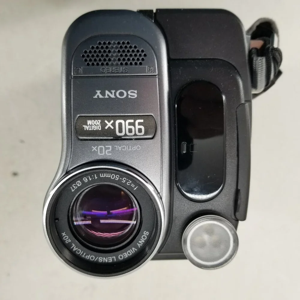 Sony compact handycam